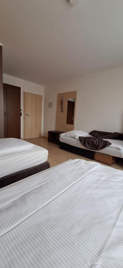 Haus Fabry Hotel Hilden Bagian luar foto