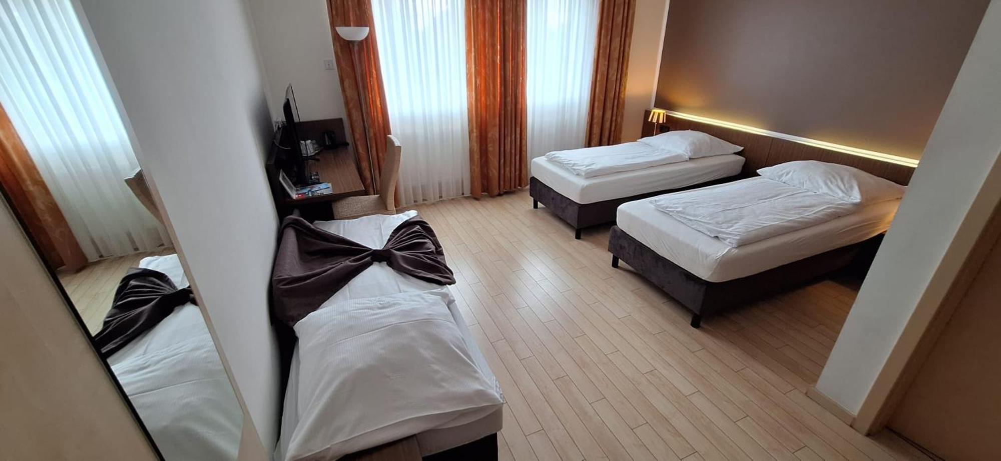 Haus Fabry Hotel Hilden Bagian luar foto