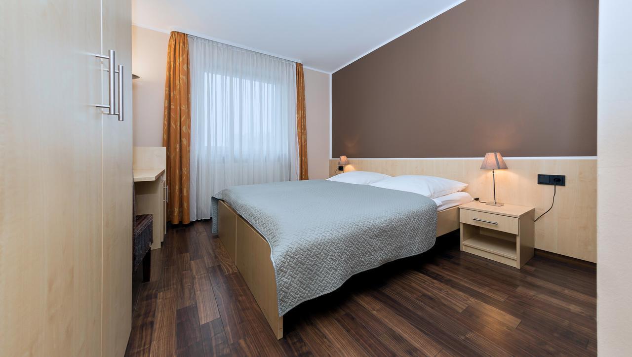 Haus Fabry Hotel Hilden Bagian luar foto